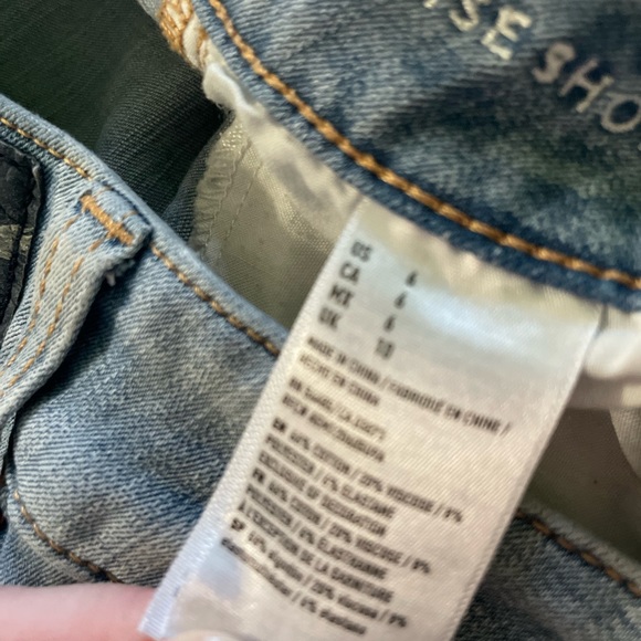 Shorts - Picture 4 of 4